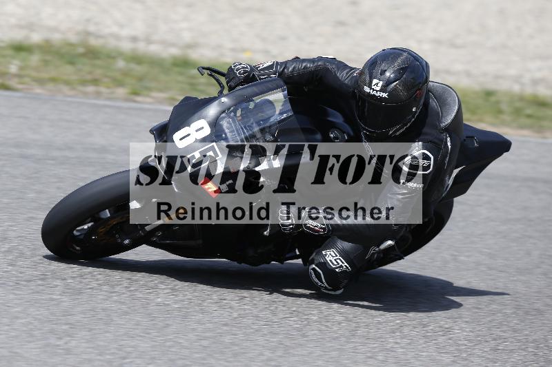/10 20.04.2026  Pluess Moto Sport ADR/Freies Fahren/85